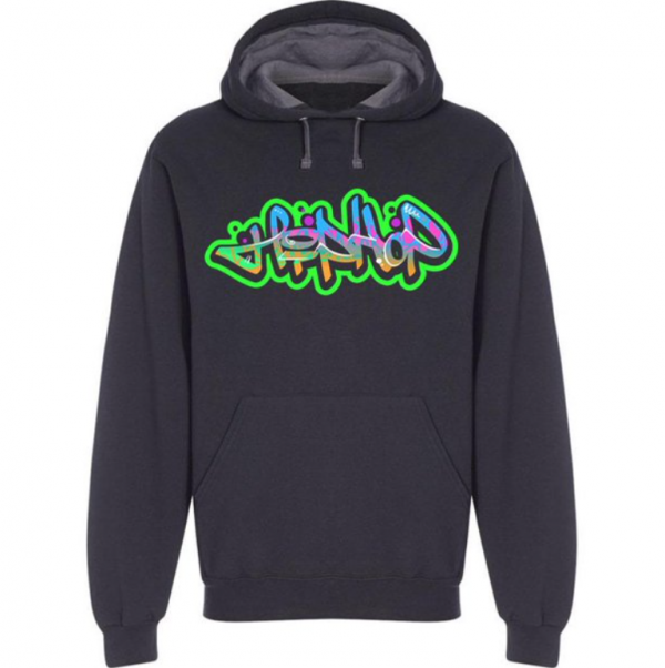 Hoodie dengan desain graffiti